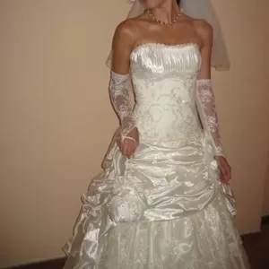 Продам свадебное платье,  цвет айвори